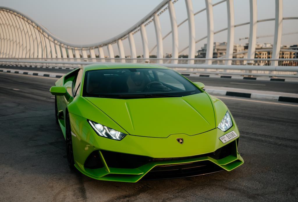 Rent Green Lamborghini Huracan